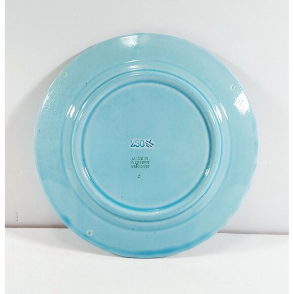 ANTIQUE GERMAN MAJOLICA PLATE WITH BIRDS GRAPES LEAVES Circa 1920s - Picture 2 of 3